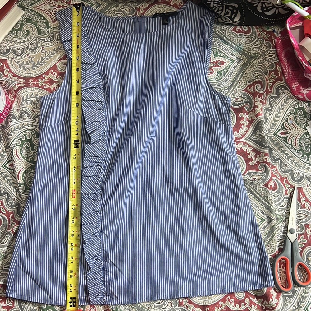 Banana Republic blouse - Picture 7 of 8